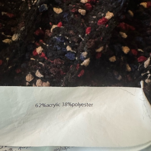 Urban Revivo Comfy Pullover Sweater Size Small - Picture 5 of 8